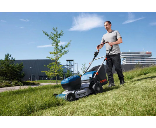 Газонокосарка акумуляторна Bosch Professional GRA 18V2-460 18В 46см 60л 30-70мм 23кг без АКБ та ЗП