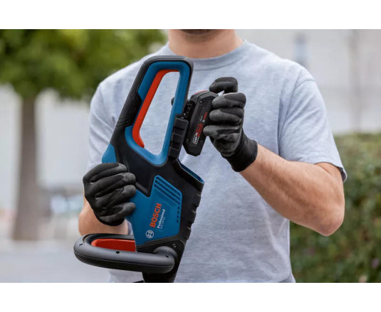 Кущоріз акумуляторний Bosch Professional GHE 18V-60 18В 60мм крок різу 23мм 2.3кг без АКБ та ЗП