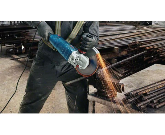Шліфмашина кутова Bosch Professional GWS 24-230 JZ 230мм 2400Вт 6500об/хв 5.8кг плавн. пуск із системою захисту від пилу Cyclone Tech